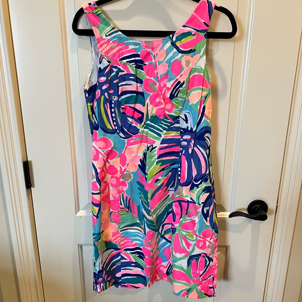 Lilly Pulitzer multicolor Shift Dress. Size 6